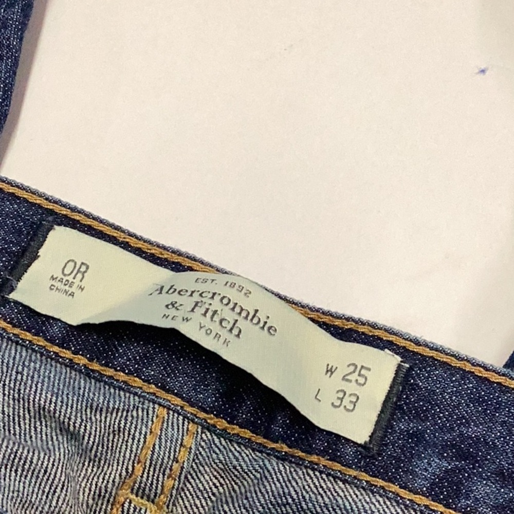 Abercrombie & Fitch Dark Wash Distressed Emma Jeans - Picture 7 of 10